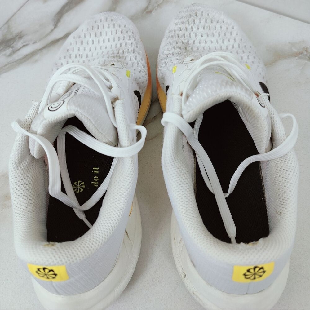 Nike Women's Zoom Winflo 10 White Citron Pulse Running Shoes Sneakers, Sz 7.5 - Picture 8 of 16